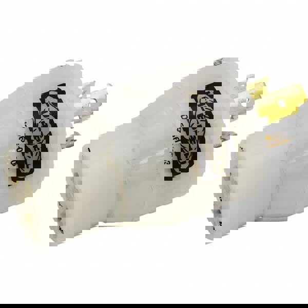 Straight Blade Adapter: Industrial, 5-15P to 5-20R, 125VAC, White